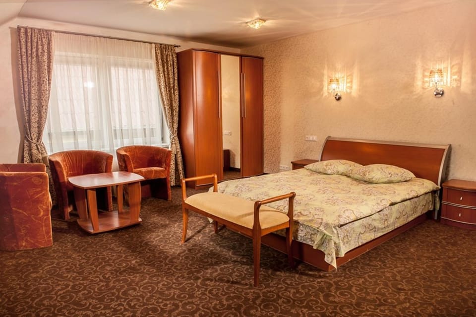 Photo of the whole room