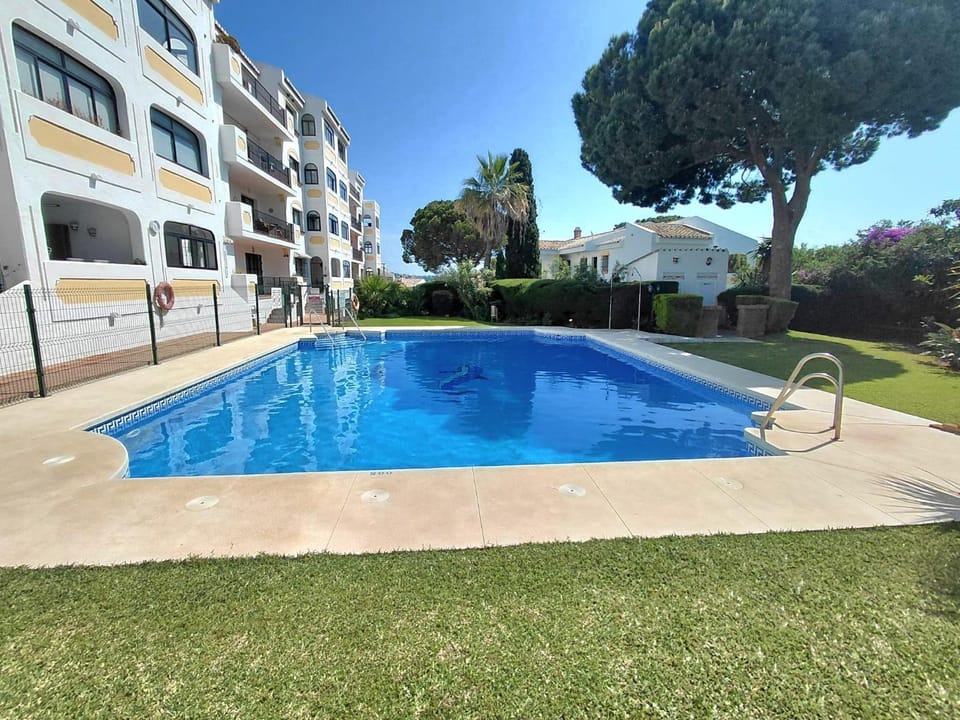 Lets in the Sun Torrenueva with sea views Apartment in Costa del Sol