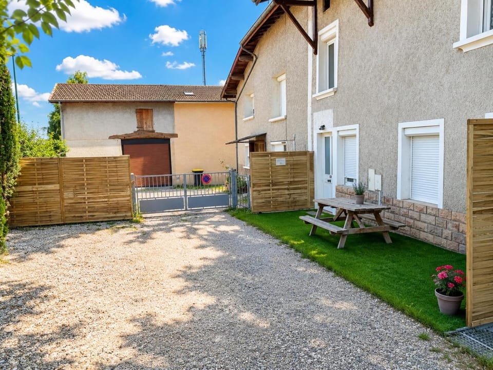 Duplex 2 chambres Meximieux centre ville Apartment in Auvergne-Rhône-Alpes