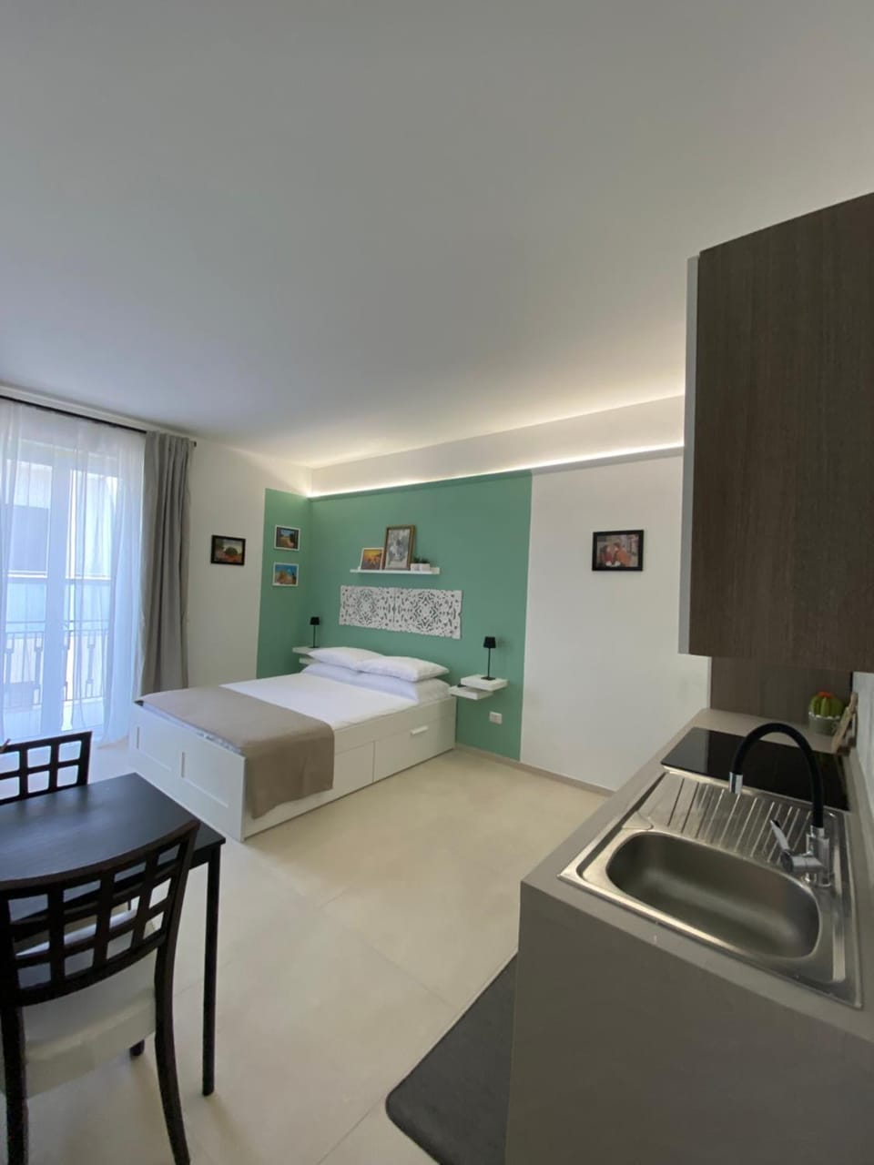 Kitchen or kitchenette, Photo of the whole room, Dining area, Bedroom