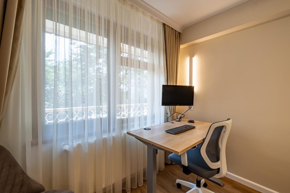 TV and multimedia, Seating area
