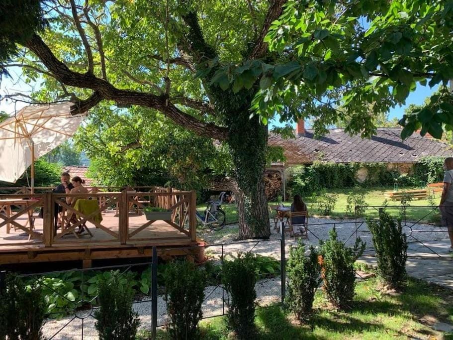 Parókia apartman és coworking a Balaton mellett Apartment in Hungary