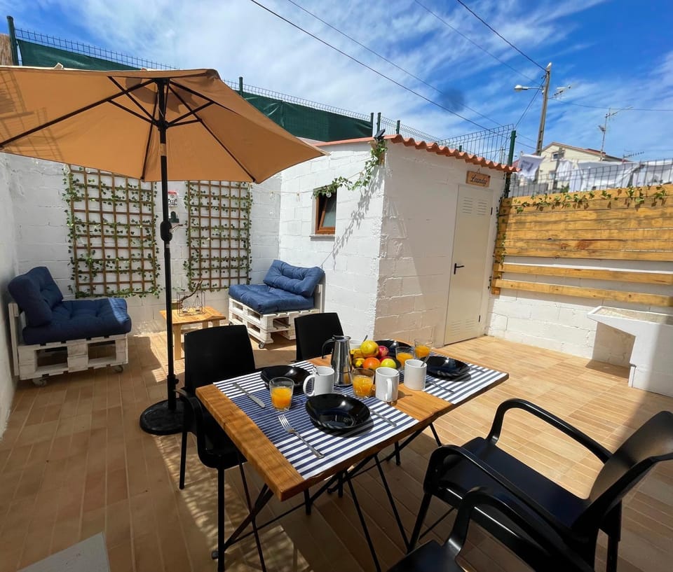 Patio, Garden, Balcony/Terrace, Communal kitchen, Food, Breakfast