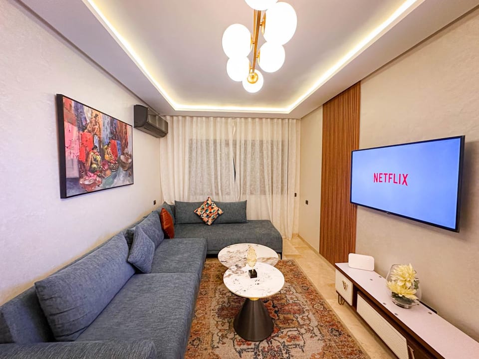 Communal lounge/ TV room, TV and multimedia, Living room