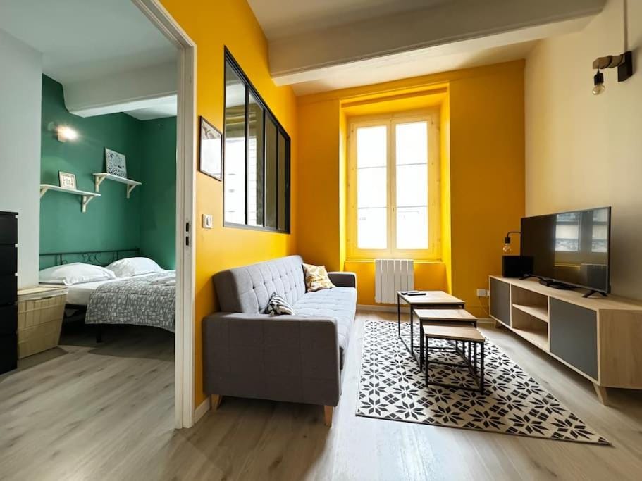 T2 Centre Riom 3 Personnes Hippolyte Apartment in Riom