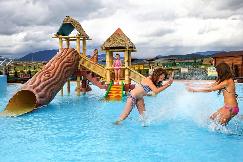 Aqua park, Swimming pool