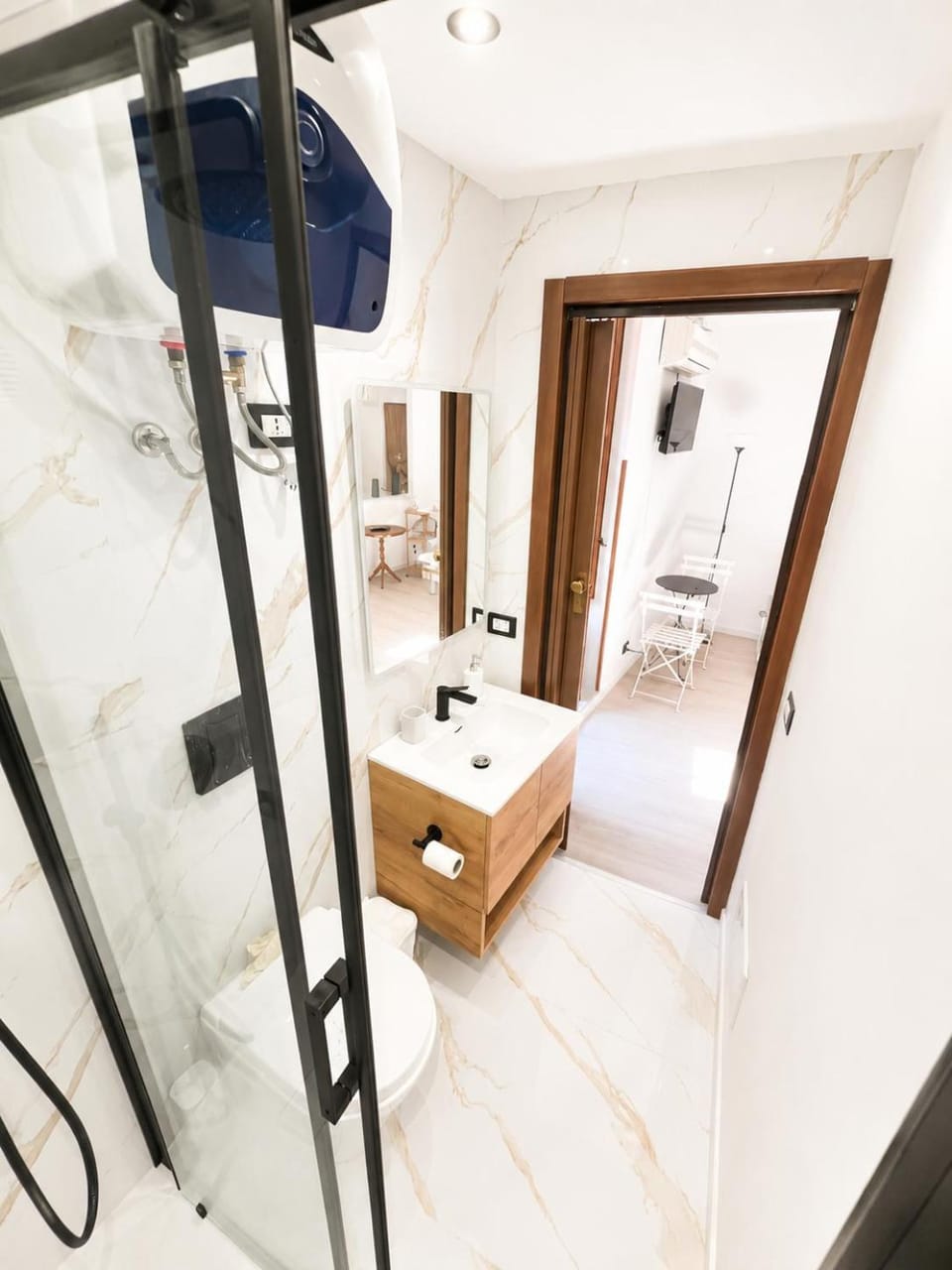 Shower, Toilet, Bathroom