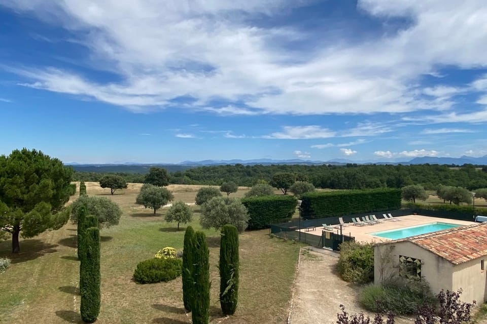 04B2 Beautiful studio in a mas provençal - pool Apartment in Valensole