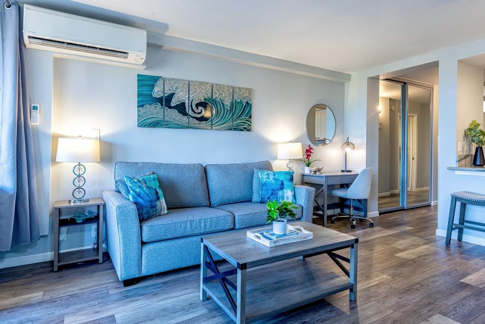 Kamaole Beach Royale 208 Apartment in Kihei