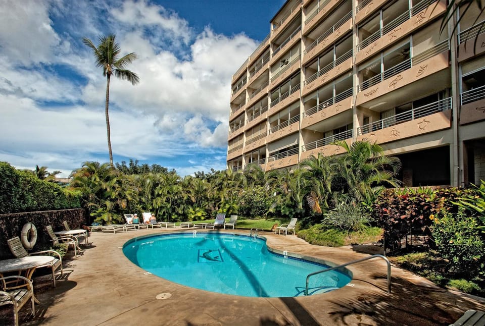 Kamaole Beach Royale 208 Apartment in Kihei