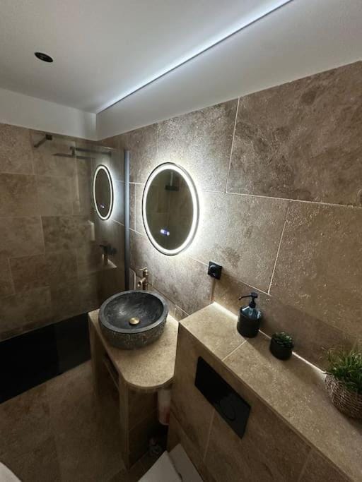 Studio Lulu Apartment in Marseille