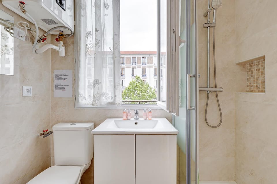 121 - 4 Personnes Jeux Olympiques Stade de France Apartment in Aubervilliers