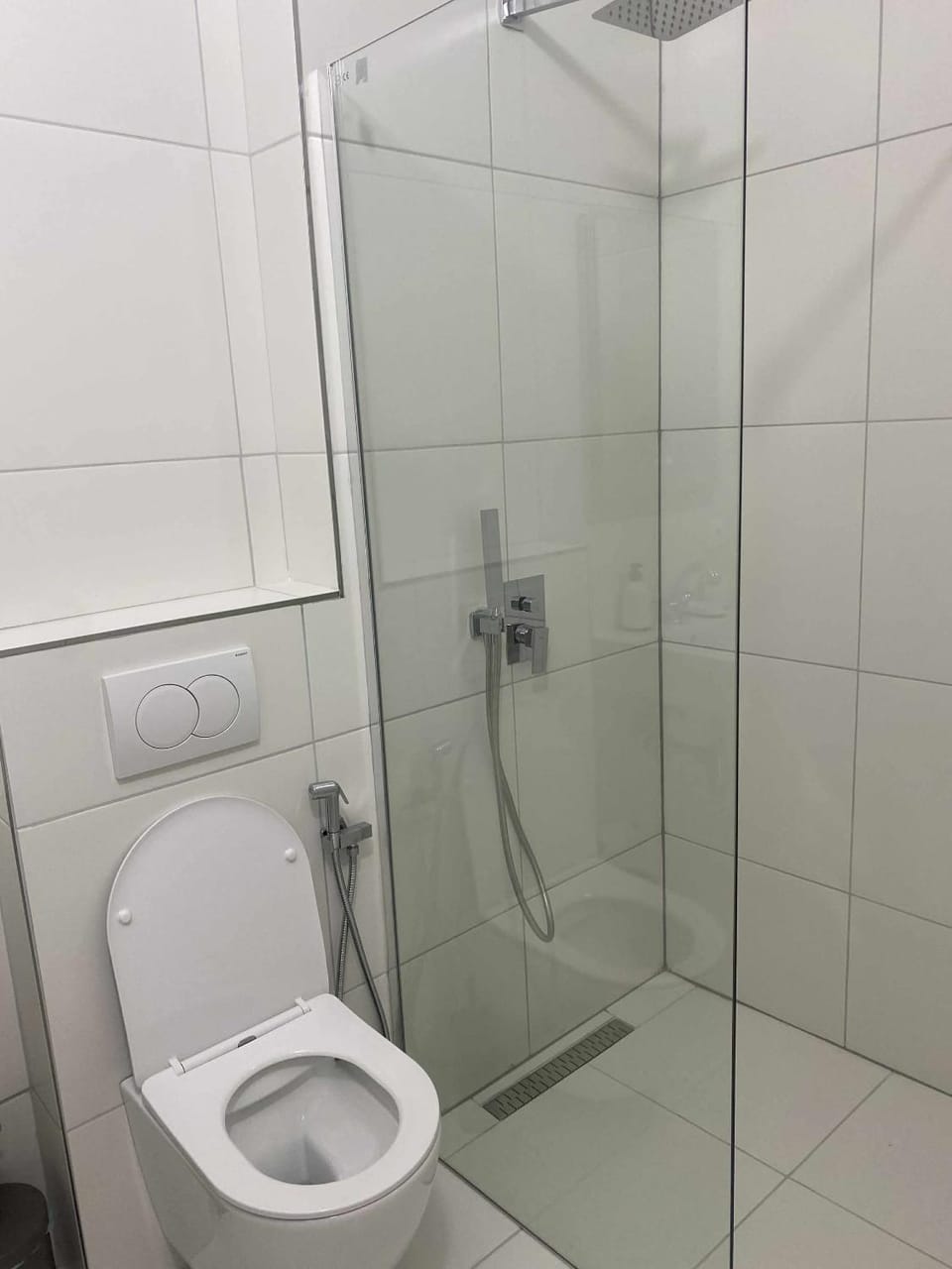 Isufi family Bed and Breakfast in Sarandë