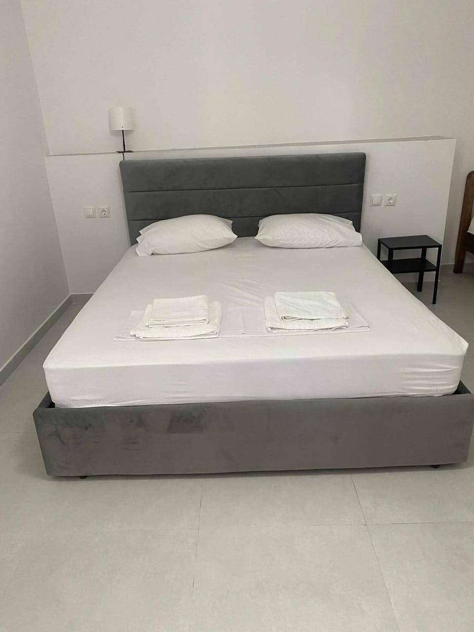 Isufi family Bed and Breakfast in Sarandë