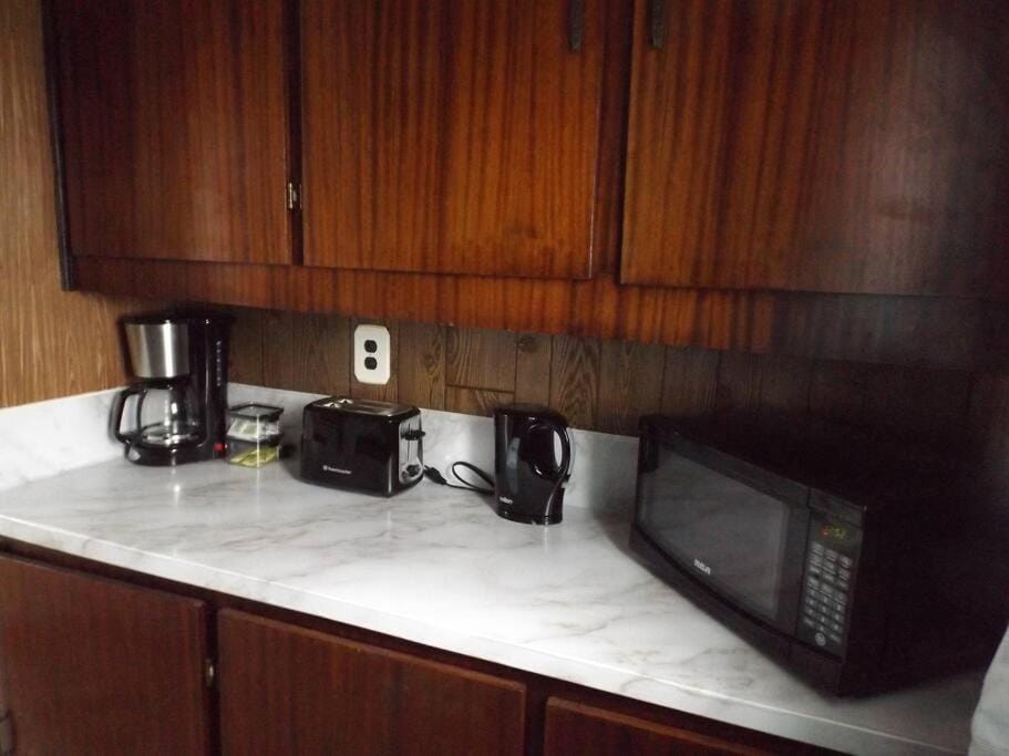 Coffee/tea facilities, Kitchen or kitchenette, toaster