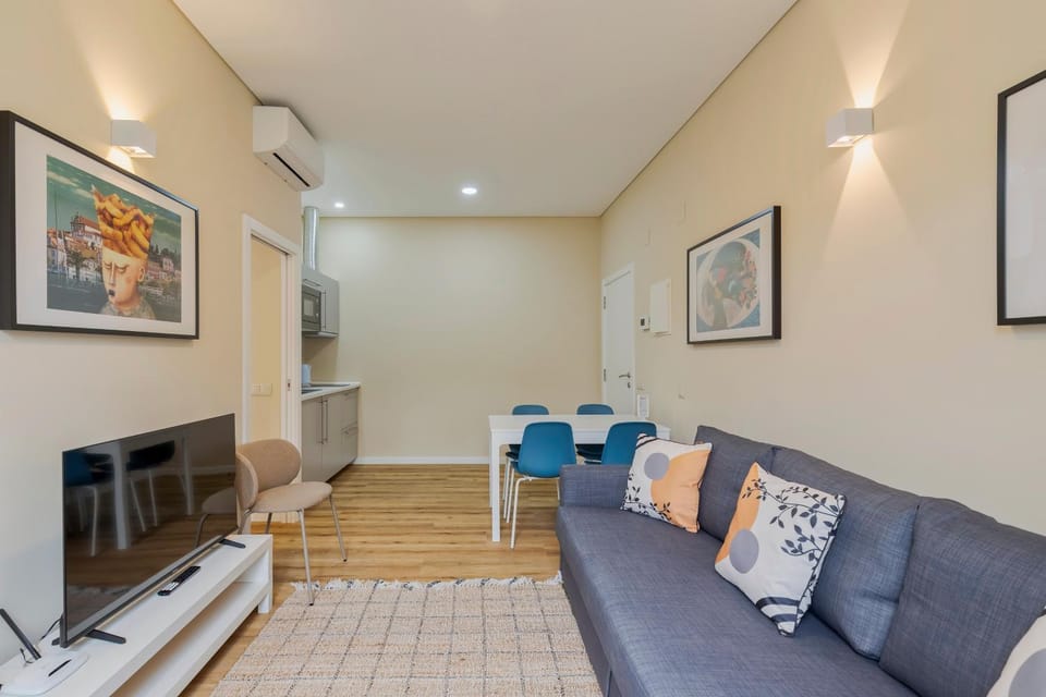 TV and multimedia, Living room, Dining area, kitchen, air conditioner