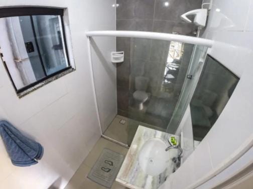 Shower, Toilet, Bathroom, towels