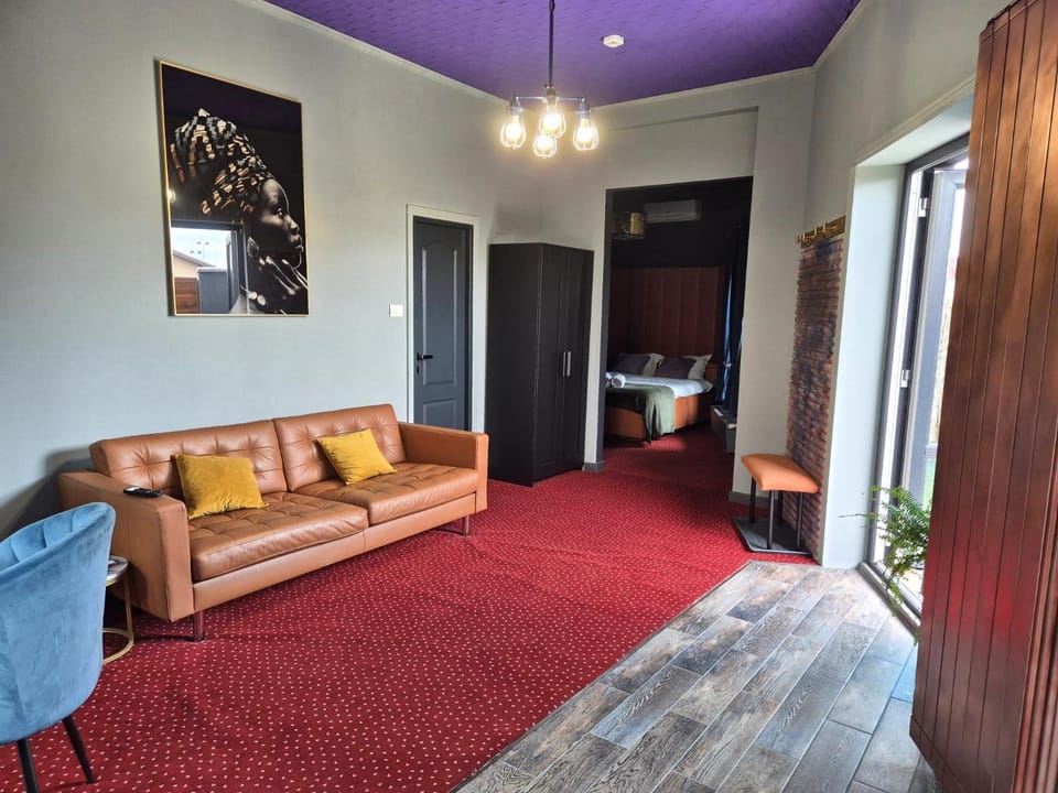 Mogosoaia High Living Garden Apartment in Bucharest