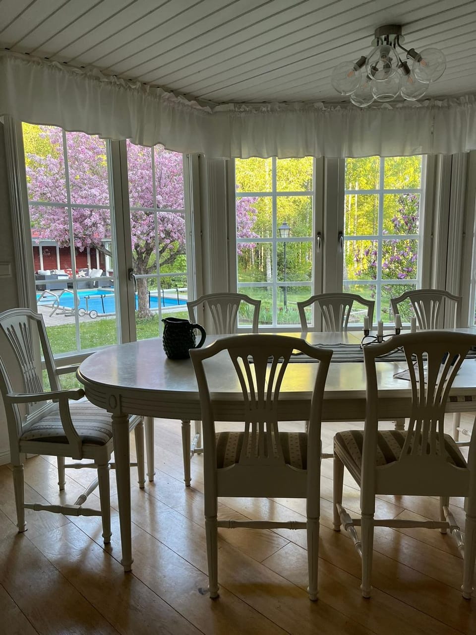 Restaurant/places to eat, Seating area, Dining area, Garden view, Swimming pool