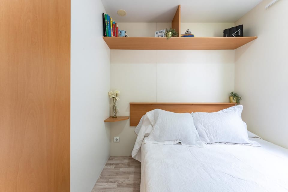 Living room, Bedroom
