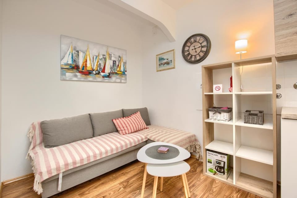 Marina View Apartment in Pula