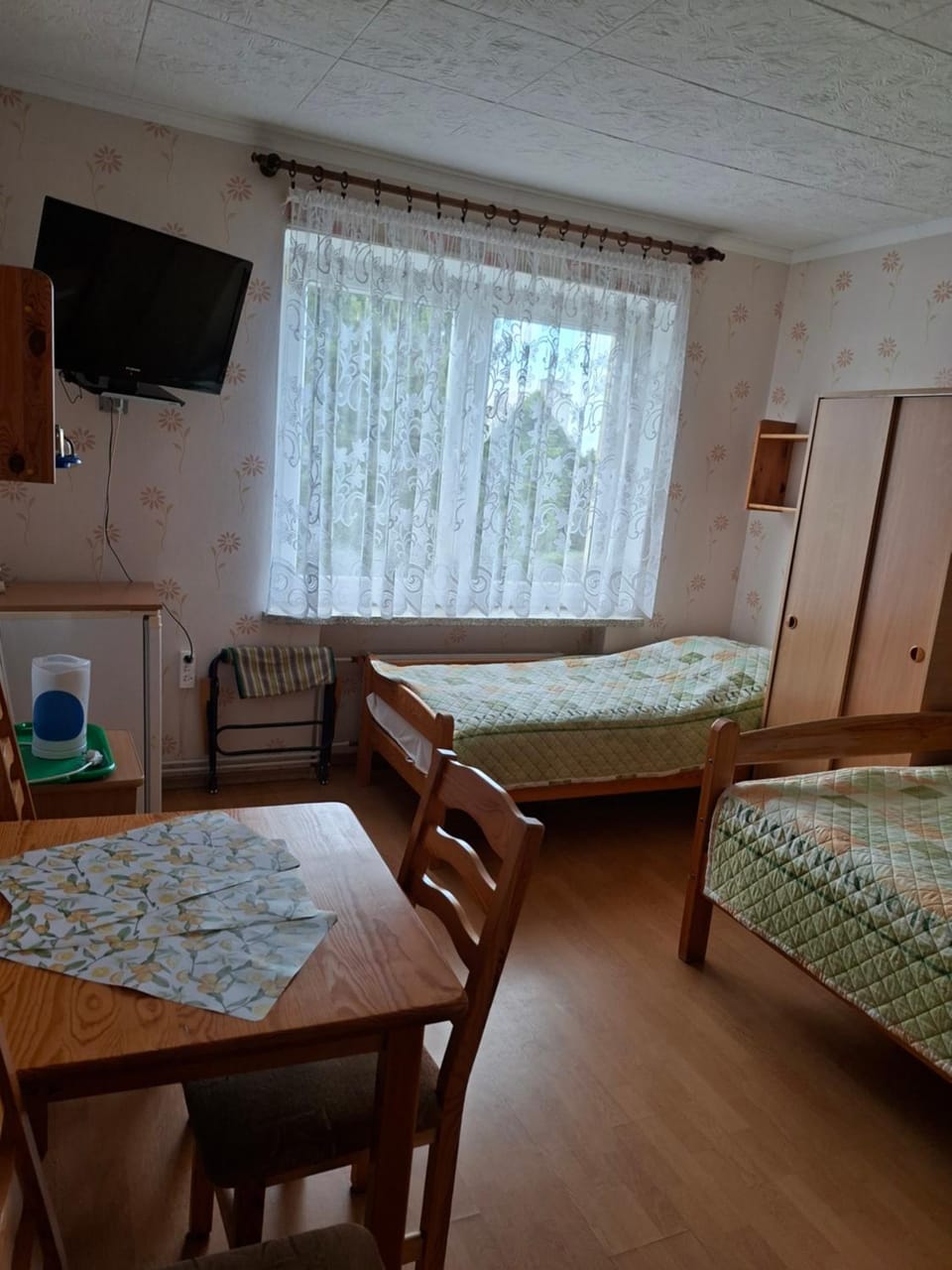 Bed, TV and multimedia