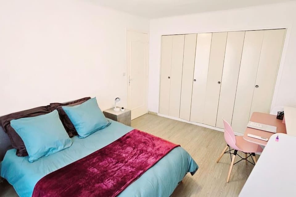 Trois pièces au cœur d'Antibes ! proche plage et parking a disposition Apartment in Antibes