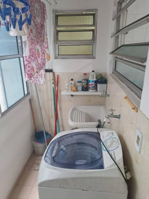 Apartamento 200m da Praia Grande e 200m da Praia Tenório Apartment in Ubatuba