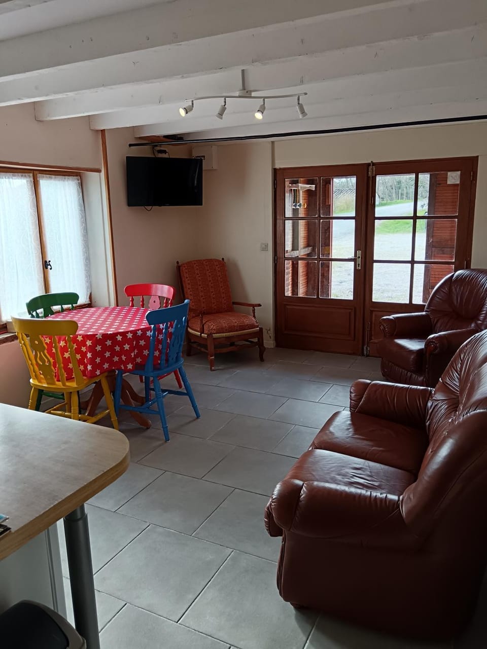 Communal lounge/ TV room, Dining area