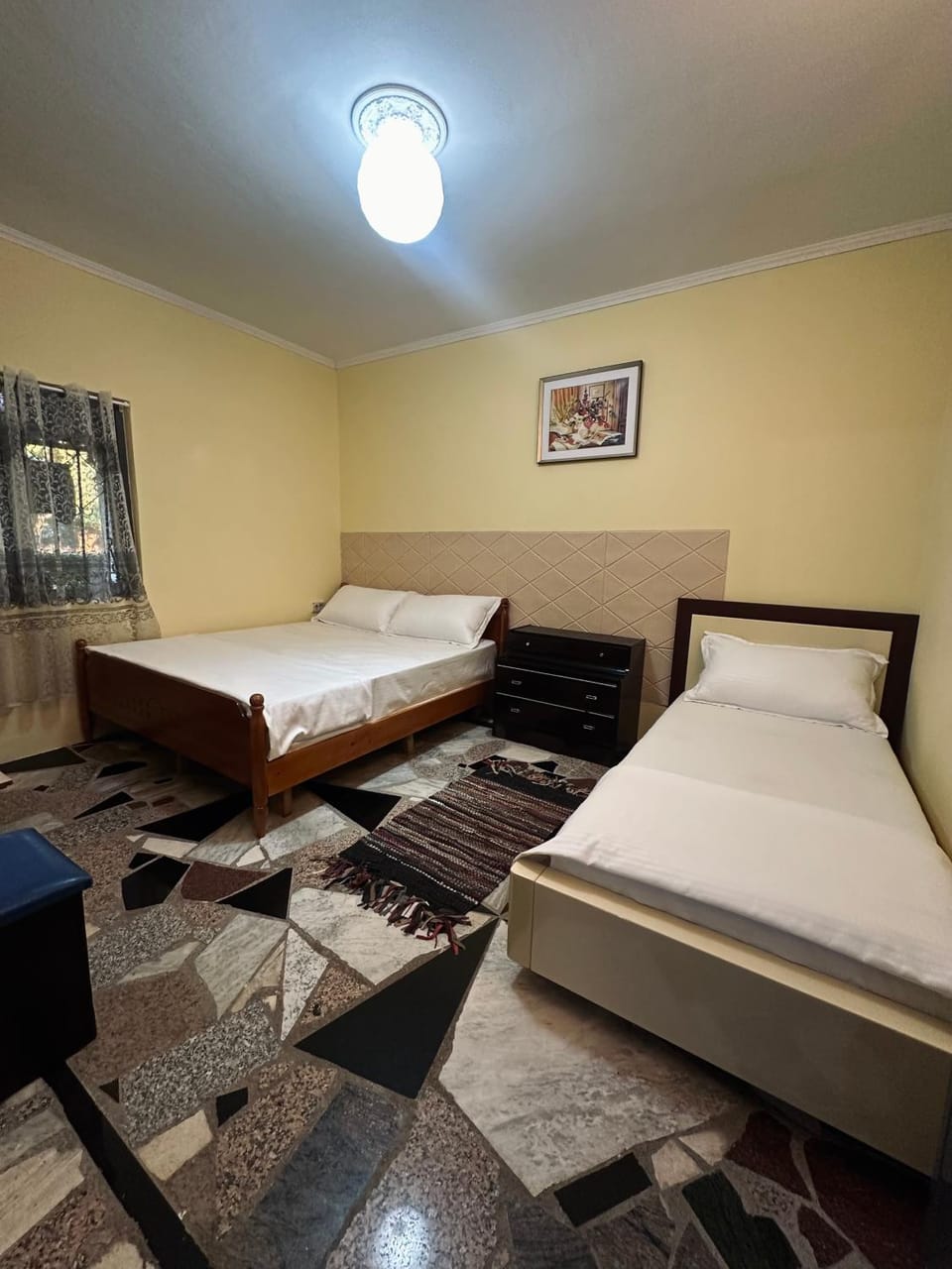 Photo of the whole room, Bedroom