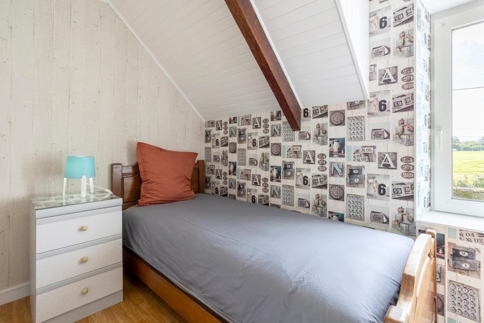 Property building, Living room, Bedroom