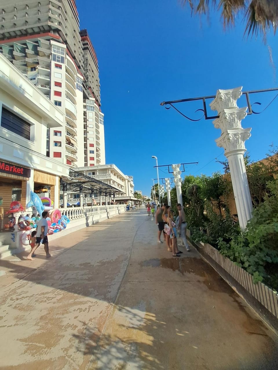 Day, Neighbourhood, Street view
