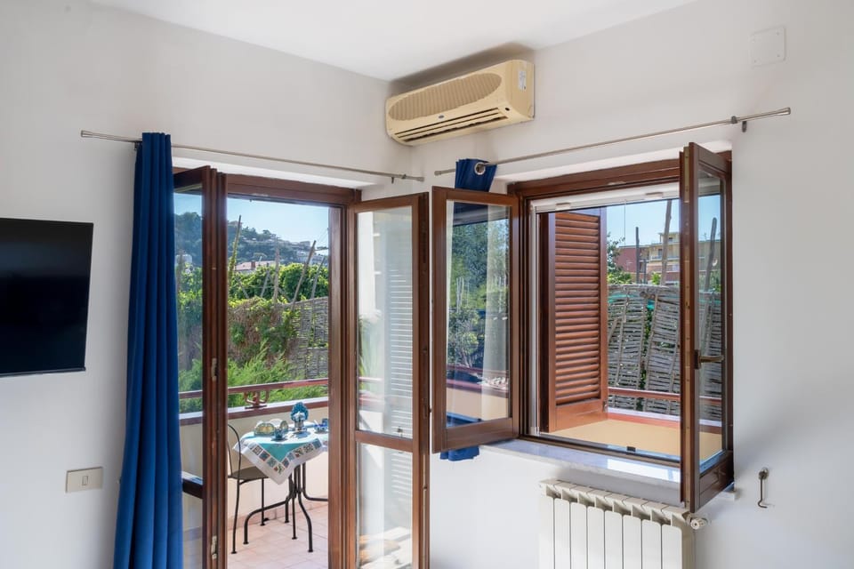 TV and multimedia, View (from property/room), air conditioner