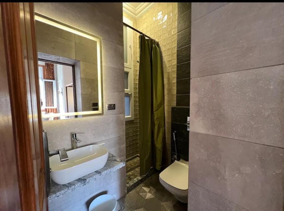 Classic 1BD with balcony, no electricity cut Apartment in Cairo