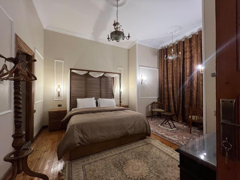 Classic 1BD with balcony, no electricity cut Apartment in Cairo
