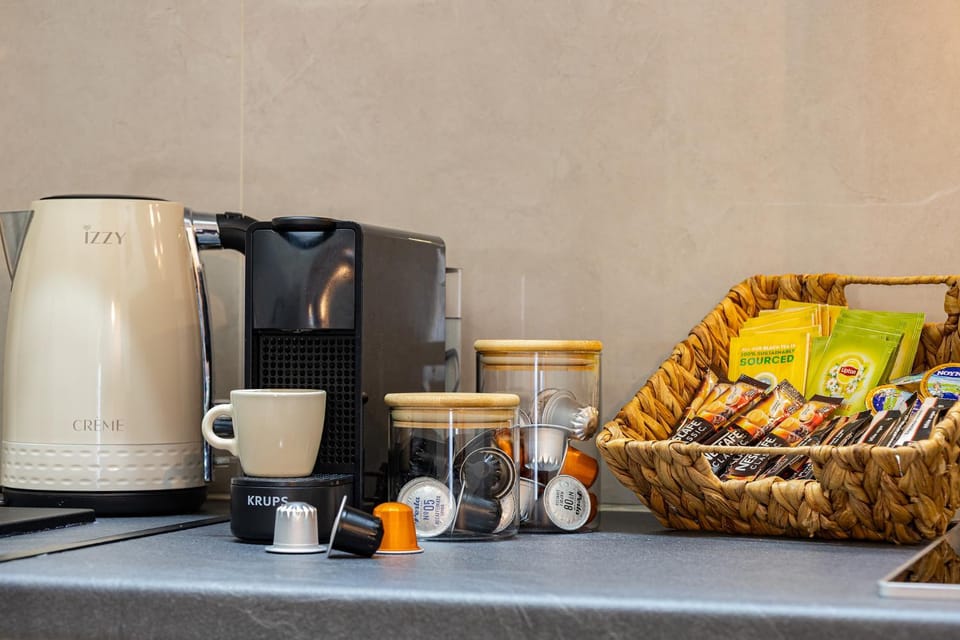 Coffee/tea facilities, Kitchen or kitchenette, Food and drinks, Breakfast, kitchen