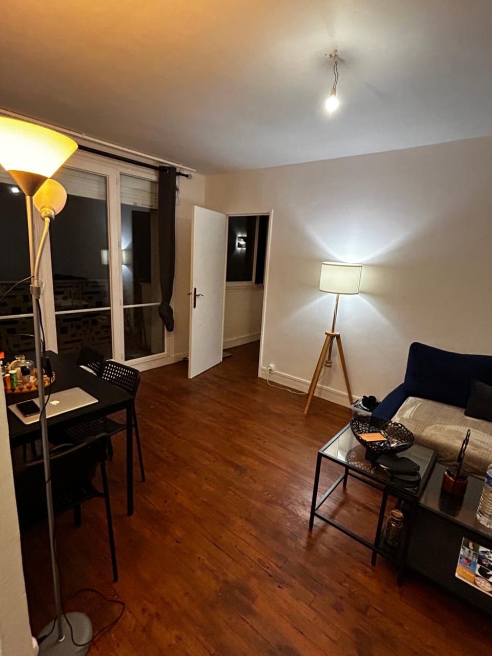Appartement meublé très bien situé Apartment in Issy-les-Moulineaux
