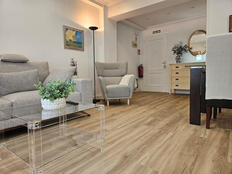 25A05 Apto moderno y céntrico by R2R Consulting Apartment in Luanco