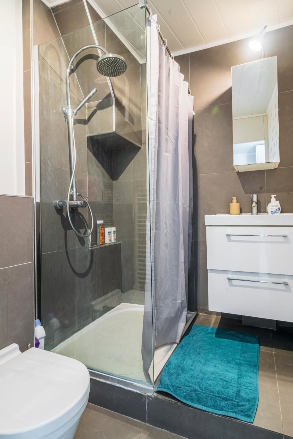 Shower, Toilet, Bathroom