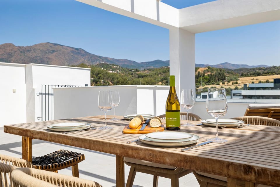 Casa Carmen - Rooftop Luxury Penthouse Estepona Apartment in Estepona