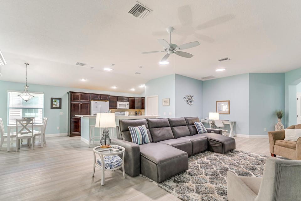 Golf Cart & Pool Access: The Villages Home! House in The Villages
