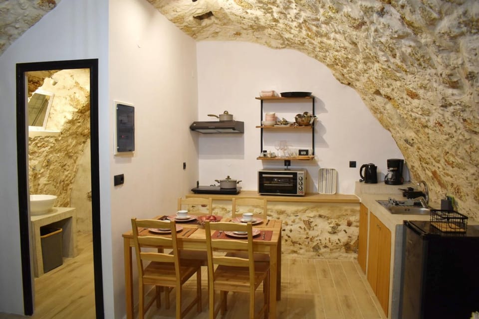 Coffee/tea facilities, Kitchen or kitchenette