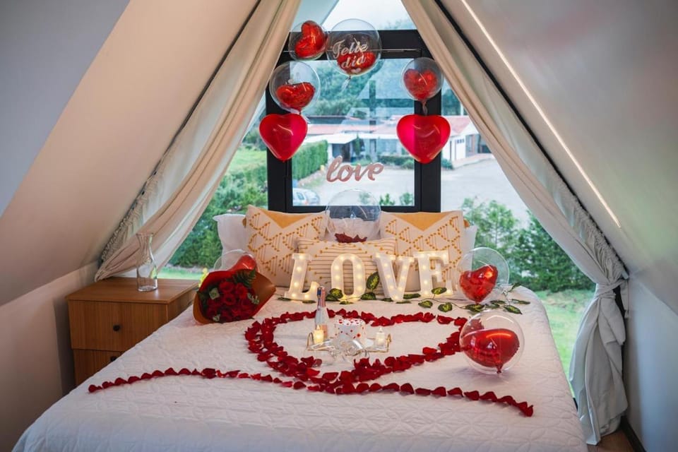 Glamping Al Pie del Cerro Campground/ 
RV Resort in Azuay