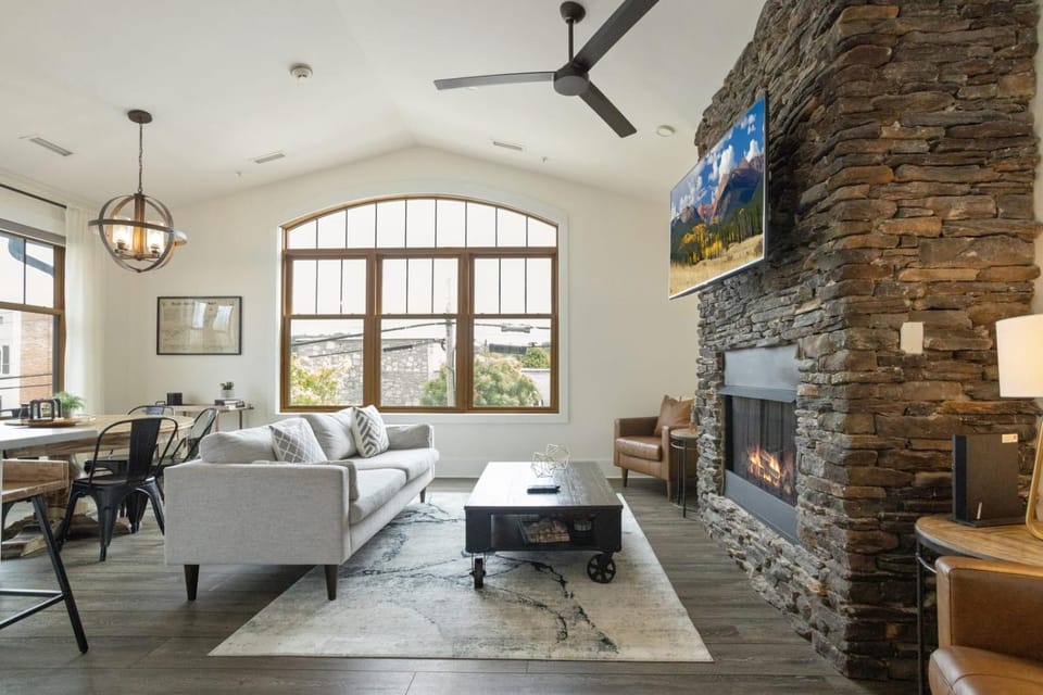 Franklin On Main House in Blowing Rock
