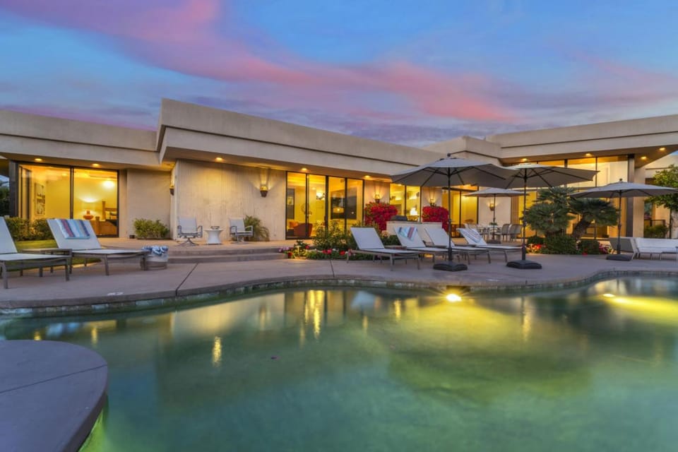 The Estancias, Compound in La Quinta on a 1 acre lot Ultimate Privacy House in La Quinta