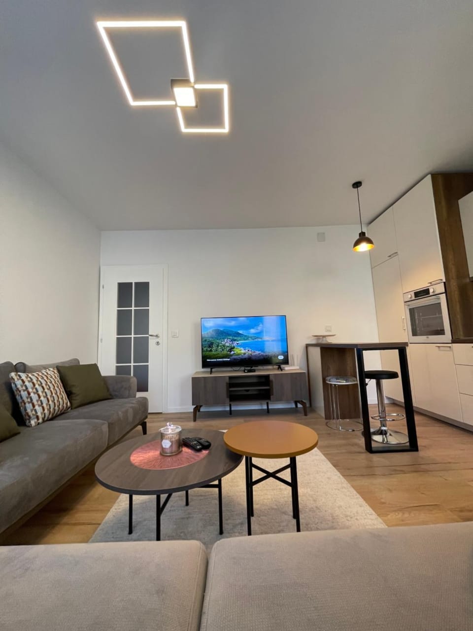 Modern Apartment in the Center of the City Apartment in Europe