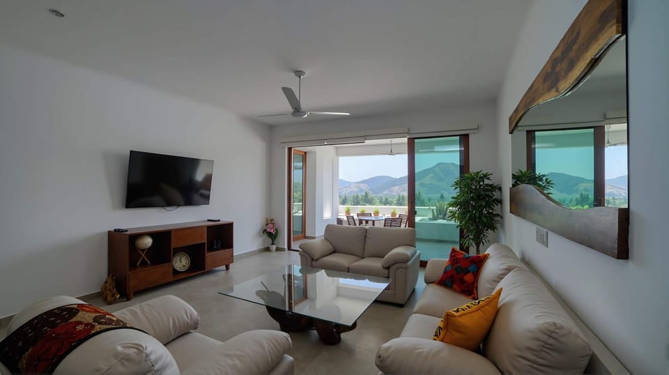 El Tular 002 2 bedroom villa 7 mins walk from La Ropa beach Villa in Zihuatanejo