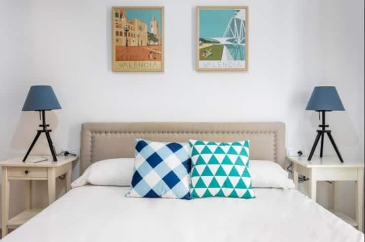 Centrico, 2 habitaciones, confort ascensor,wifi AC Apartment in Valencia