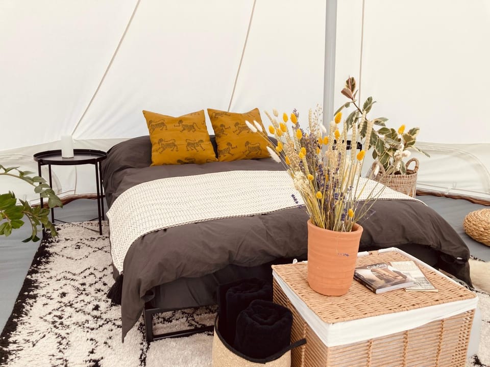 The Rounds Luxury tent in Amroth