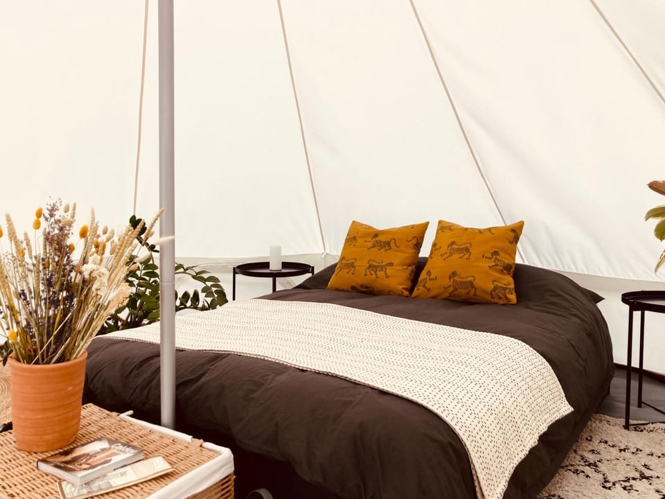 The Rounds Luxury tent in Amroth